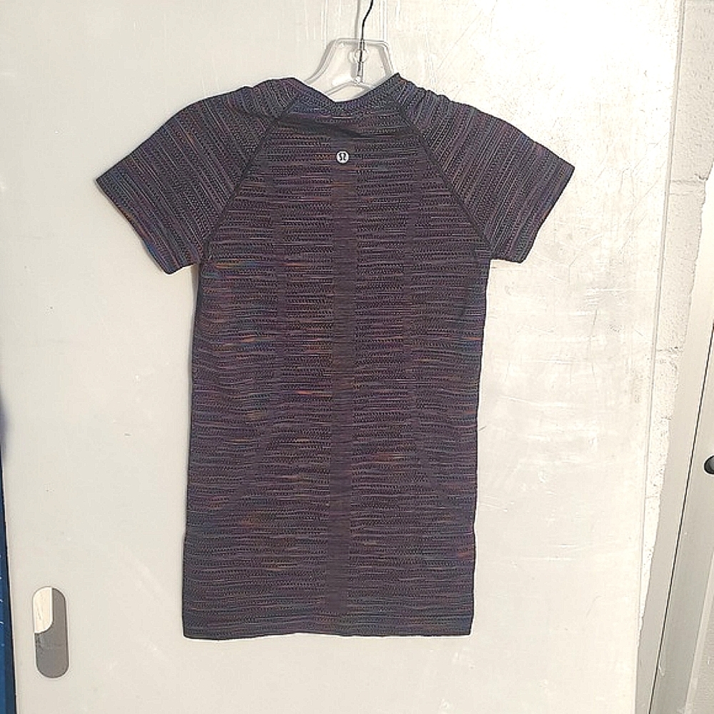Lululemon Swiftly Tech Short Sleeve Shirt Size 4